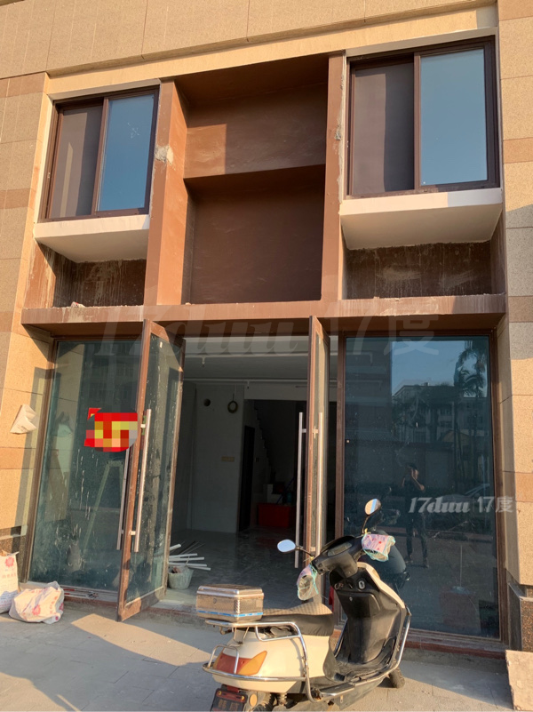 已装修好，全新。