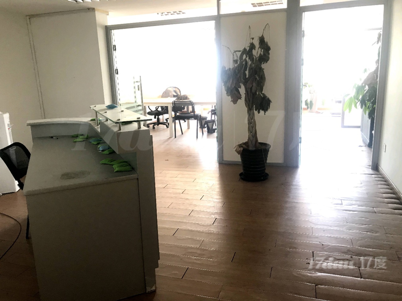 接受营业，交通便利，高区现房，独立空调，中福大厦