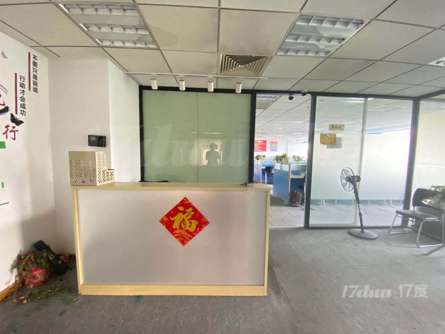 精装价格好谈 龙之梦+绿地 近地铁 随时看房