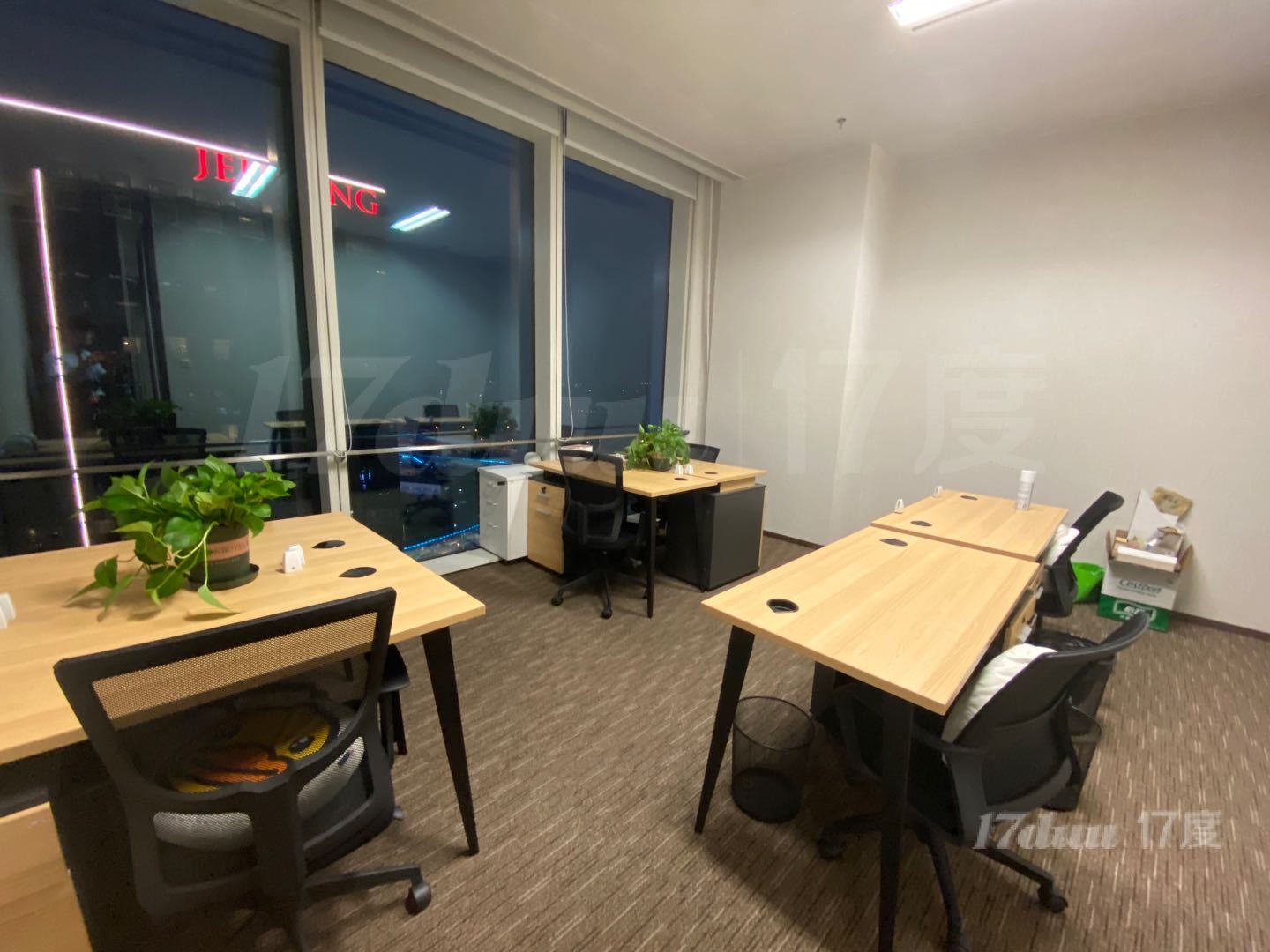 河景房联合办公，8至10人间，价格全包，精装全配，高区景观房
