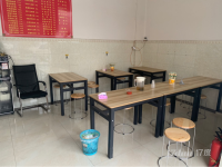店铺整转，价格面议，设备齐全，附近人流量大，包教会，到手即可