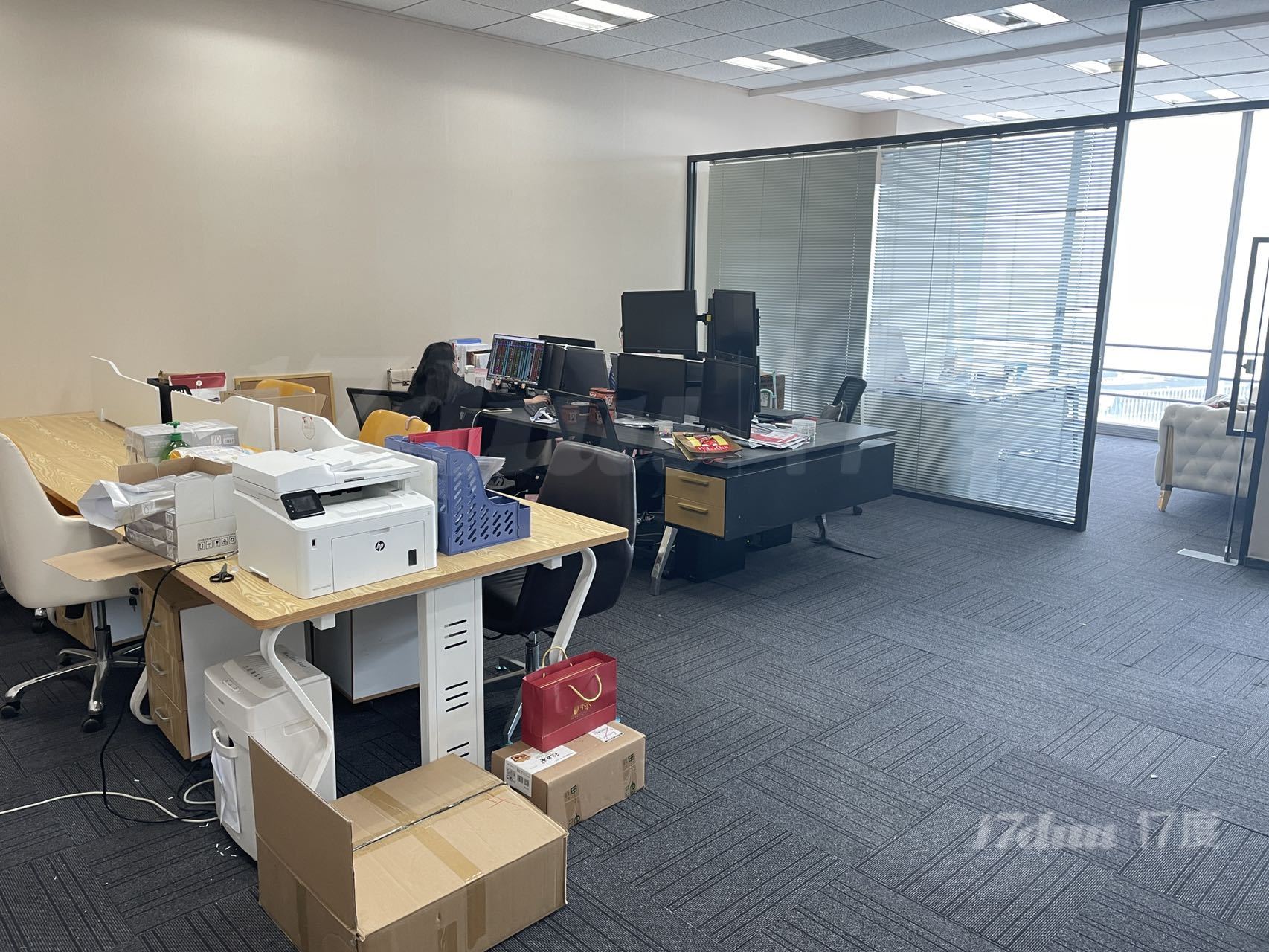 虹口区地标！中信广??！高区落地采光！一线江景可拎包入住
