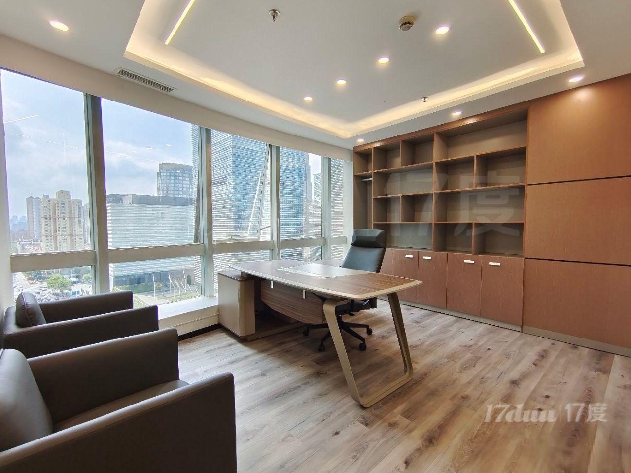 八佰伴商圈，高区，精装修带家具，可拎包办公，近世界广场，中融