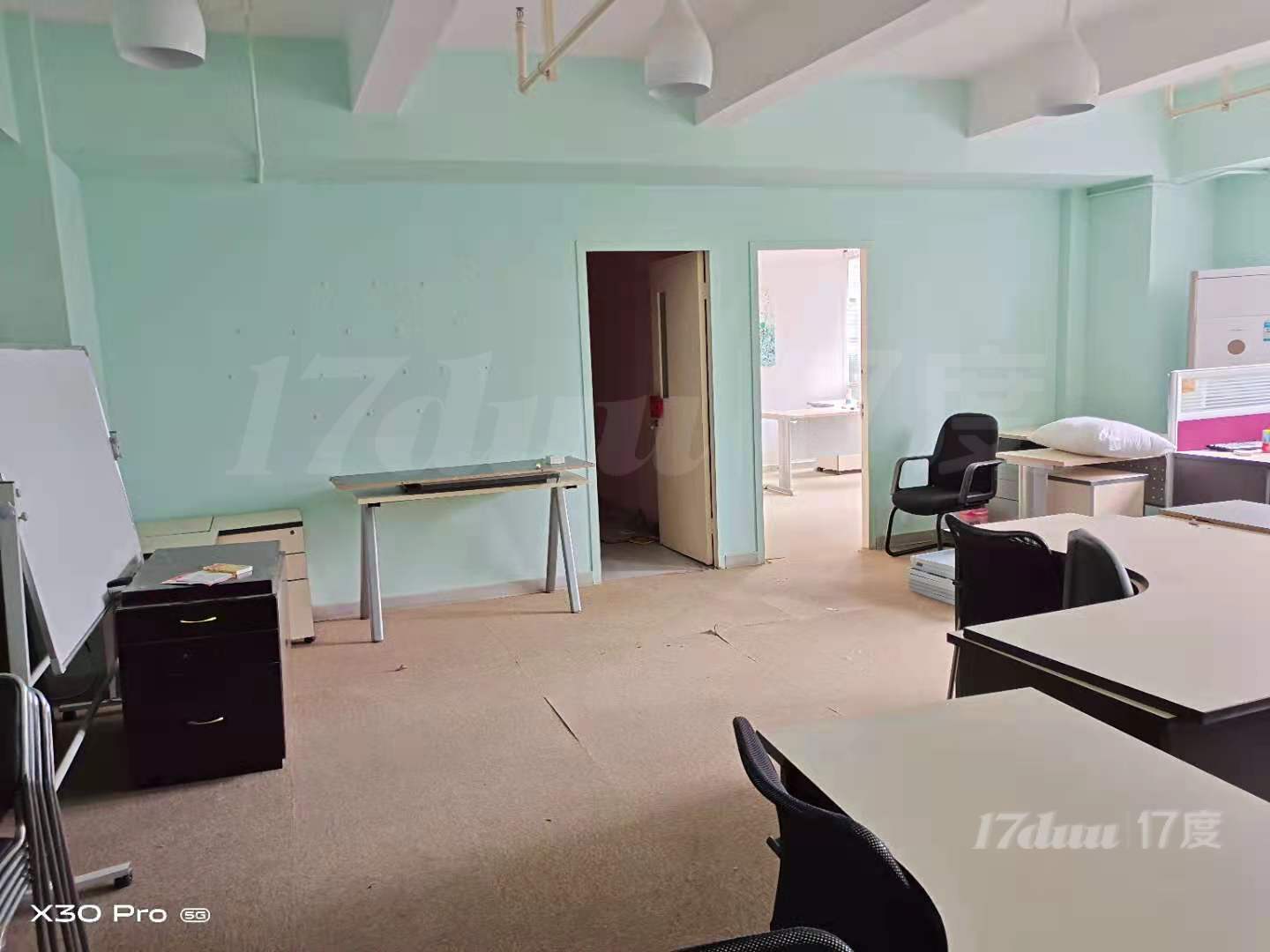 2号线！虹桥电子广场105㎡ 精装带部分家具