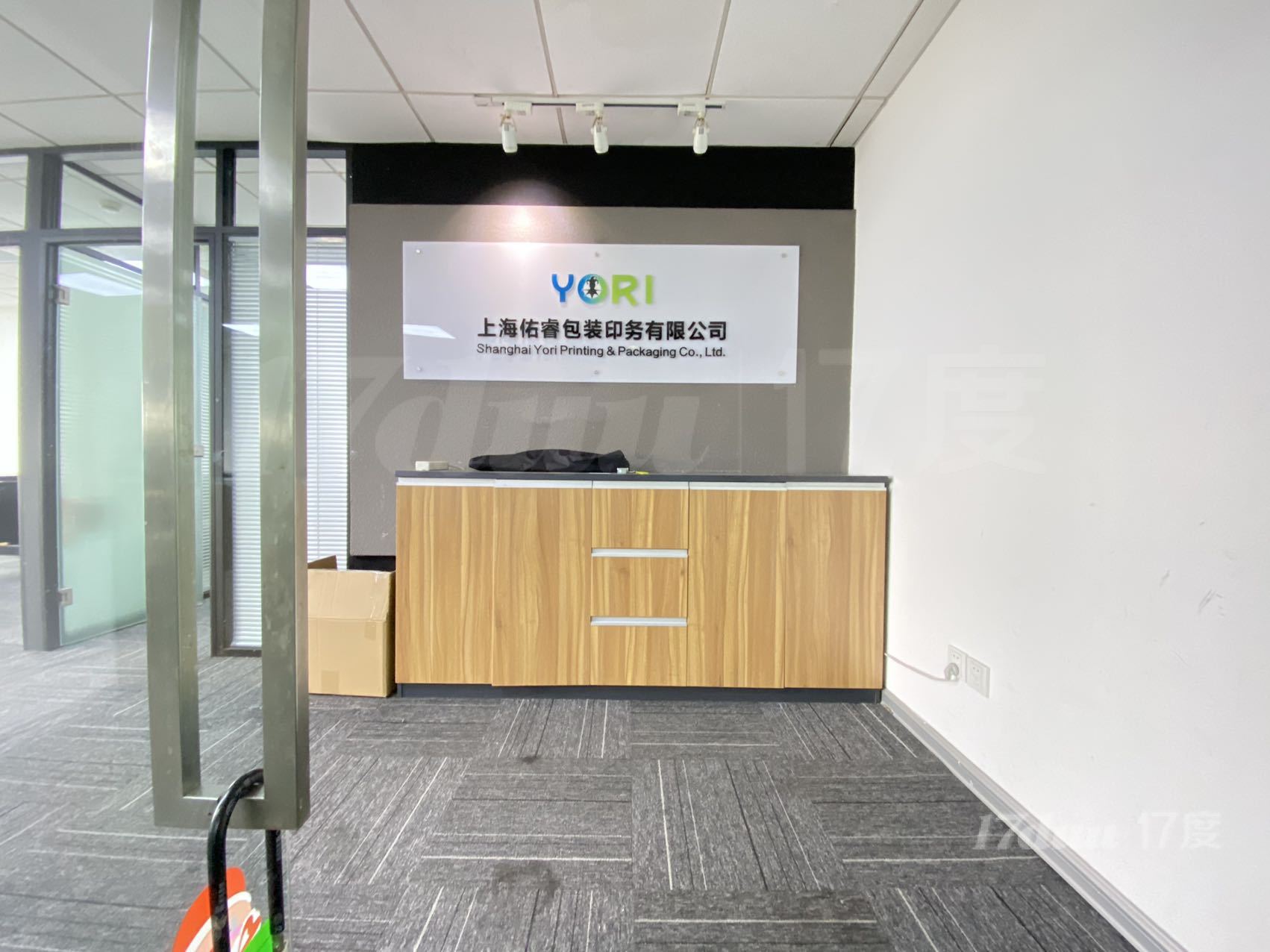 闵行莘庄，绿地蓝海科技岛，出租精装全配，88平2间隔断