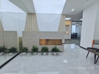 通茂大厦，200平精装修带家具，房型正气。