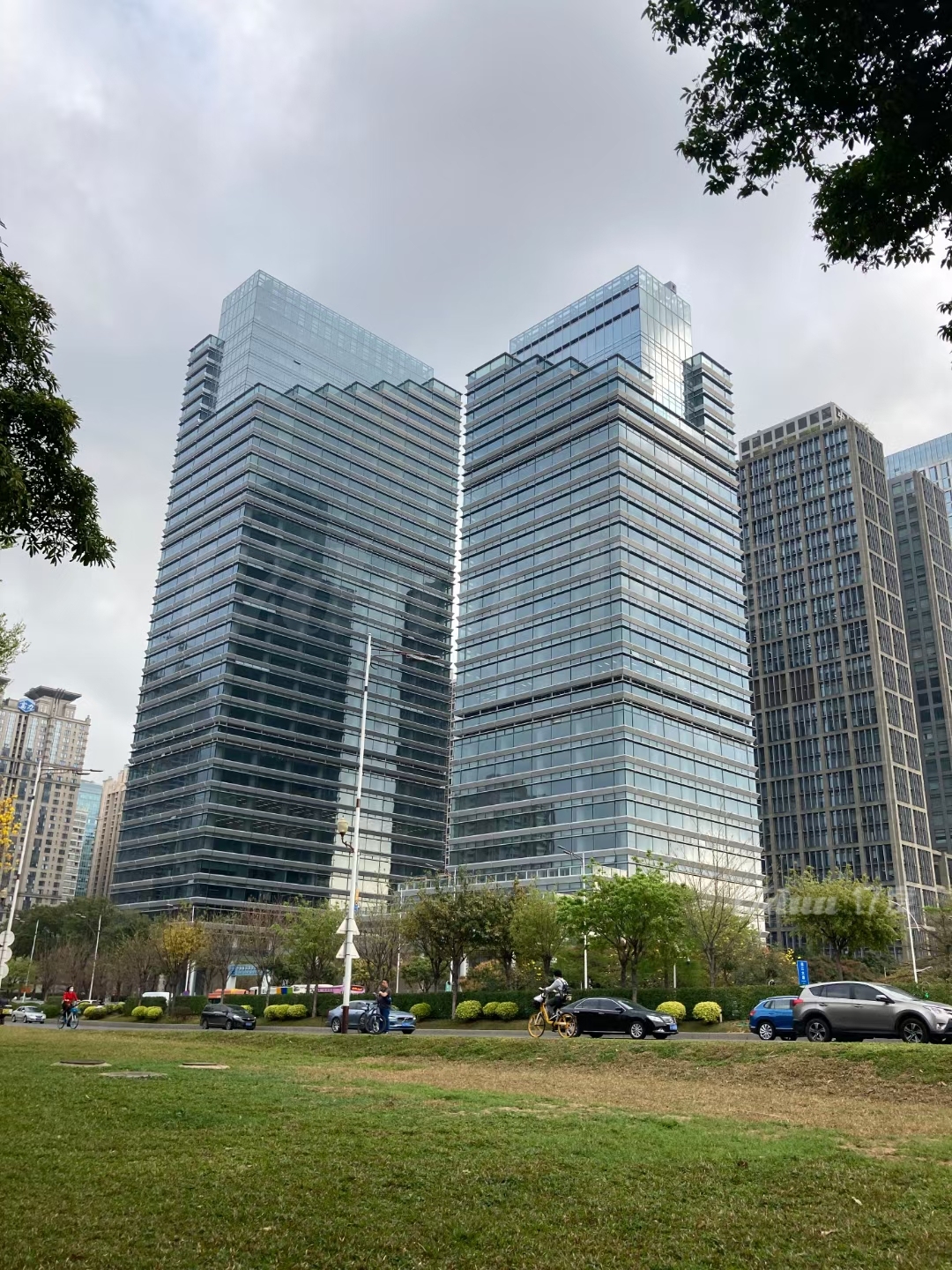 寺右万科中心 珠江新城临江写字楼 500方至4000方任选