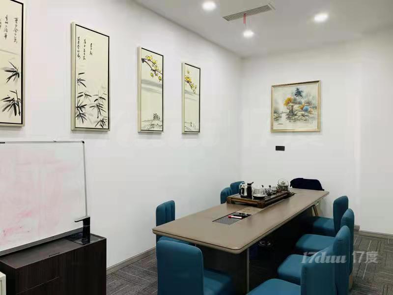 祁连山南路边上，创意园区，精装带家具，价格便宜