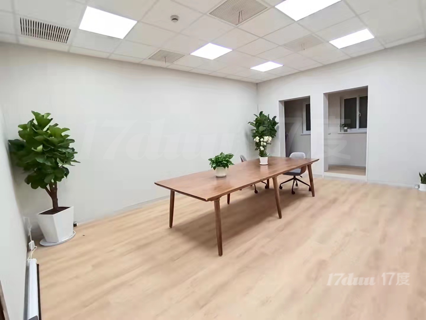 一口价 中山公园独栋精装小户型  适合2~10人办公 带露台