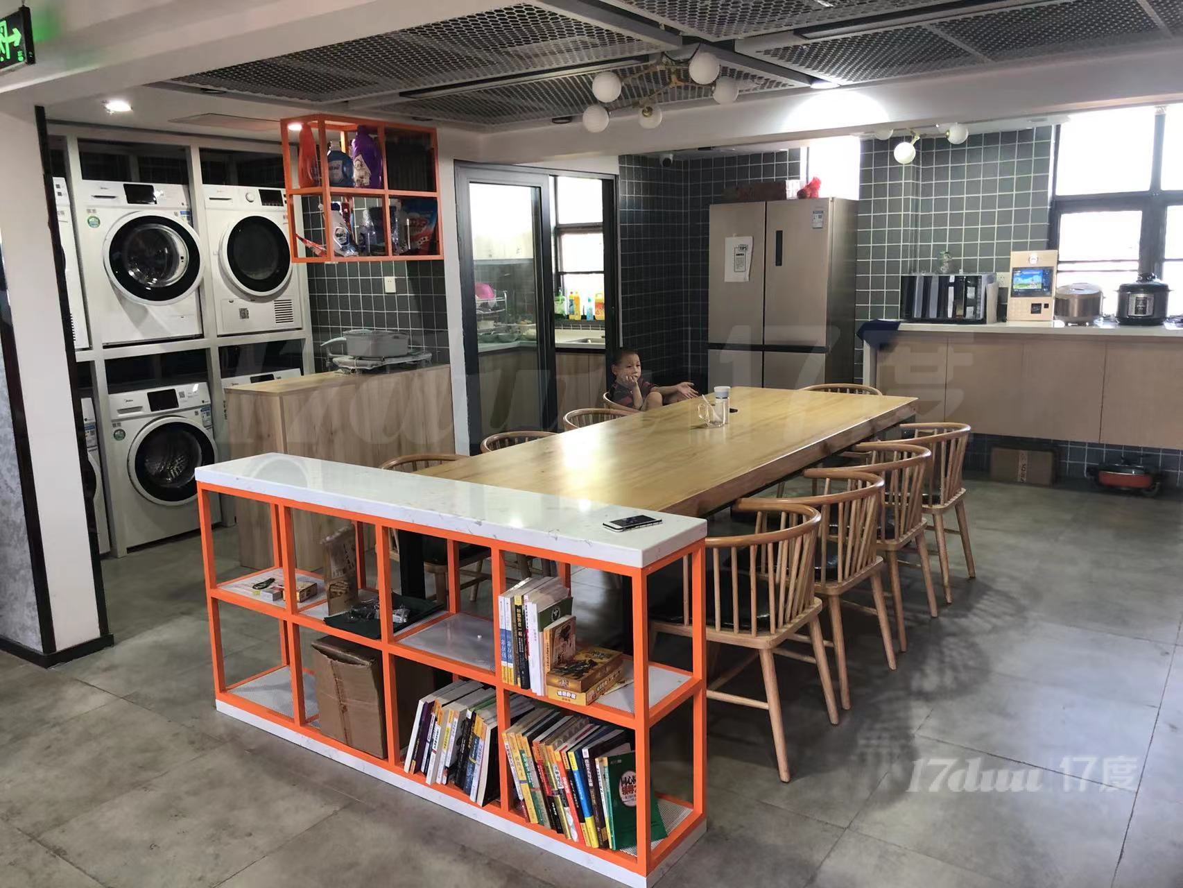 2号线5号线赤湾地铁站 单身公寓 家私家电全齐 共享客厅厨房