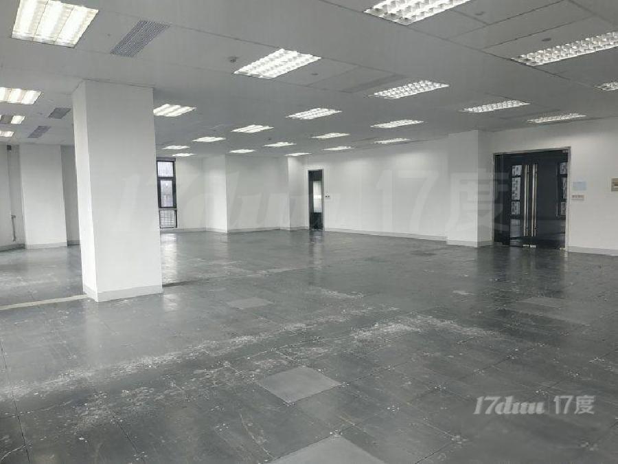 浦东中港汇 24小时空调 可定制装修 拎包入住