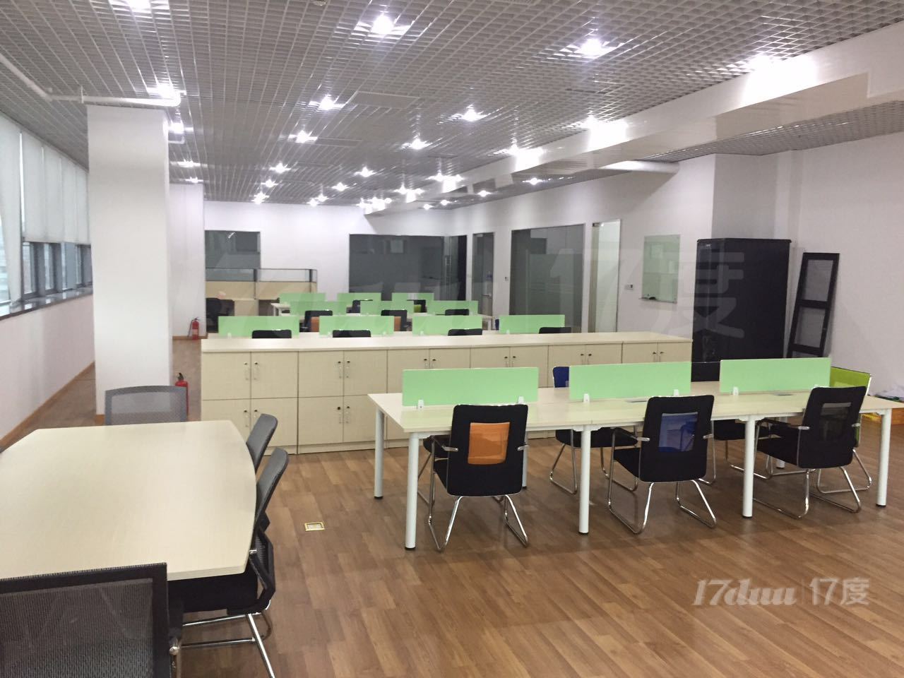 3/8号线虹口足球场站，一通大厦，户型方正独立空调可营业