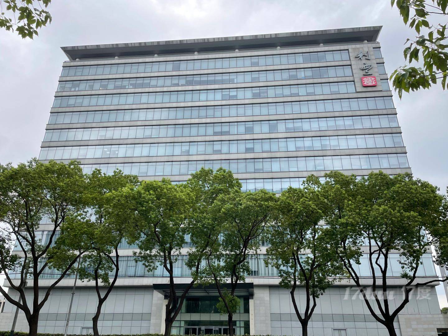 上海闵行写字楼出租·利丰广场漕河泾9号线 纯办公出租 疫情特惠 创意