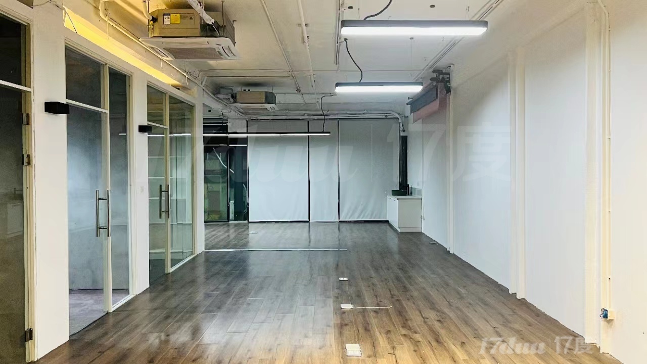 网红打卡地！沿河景观！独立空调！加班不愁！现房