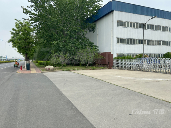 卫国道地铁旁，独门独院，办公食宿齐全，国企保障
