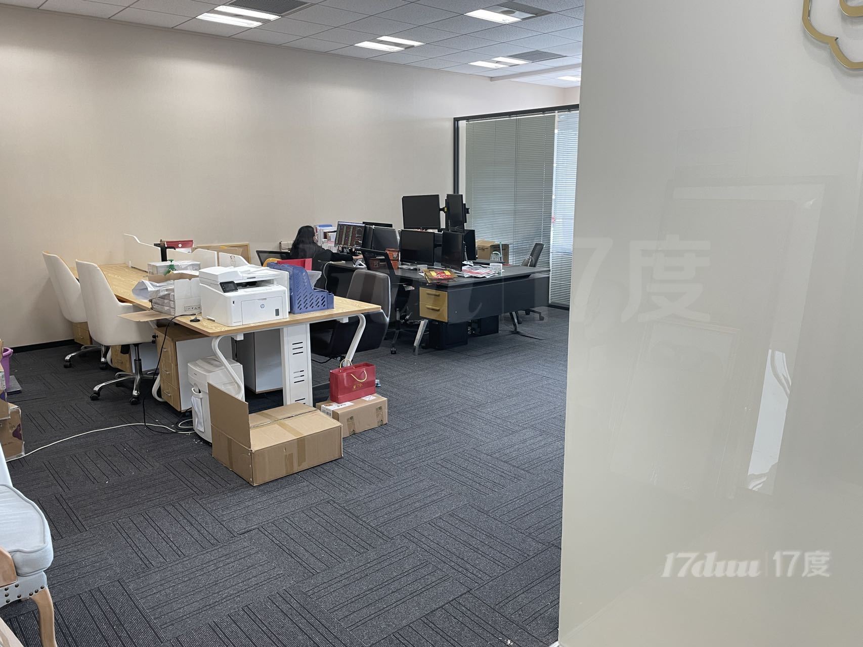 中信广场超高区～一线江景～甲级写字楼～拎包入住