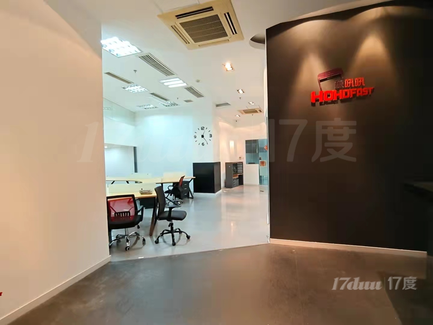 疫情降价！定西路美食街，34号线延安西路，带上下水独立空调