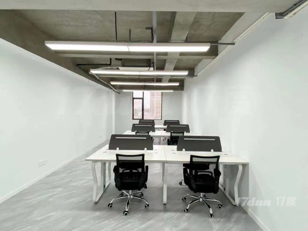 四川北路商圈！小面积出租！免装修！配家具！低价格