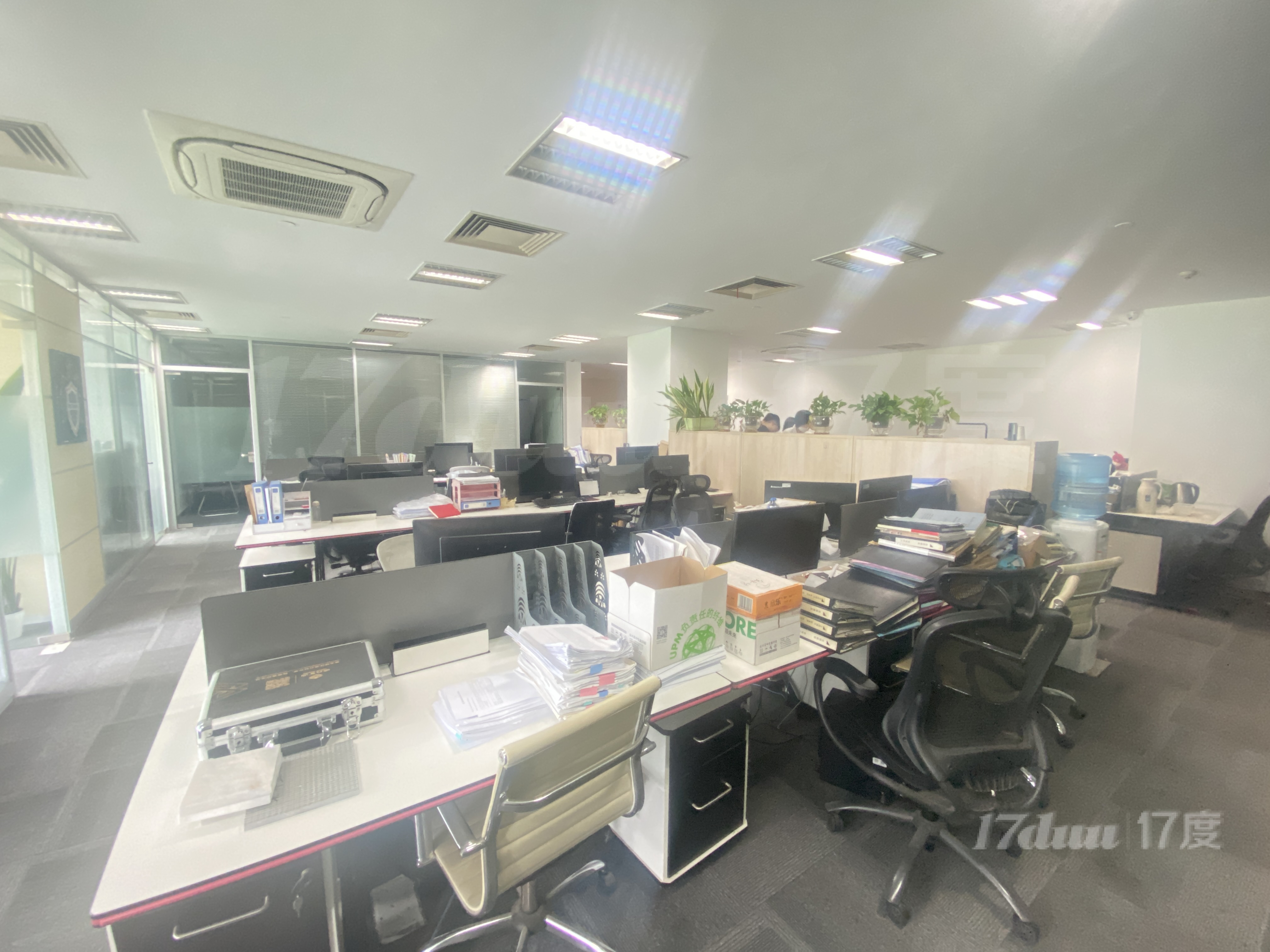 西湖区高端写字楼精装修出租 价格实惠