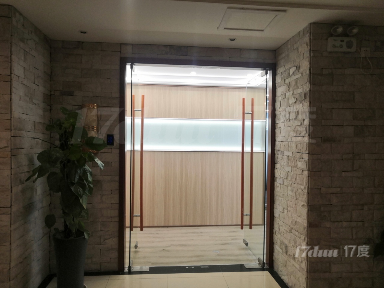 疫情特惠 徐汇漕河泾 写字楼出租 精装带家具