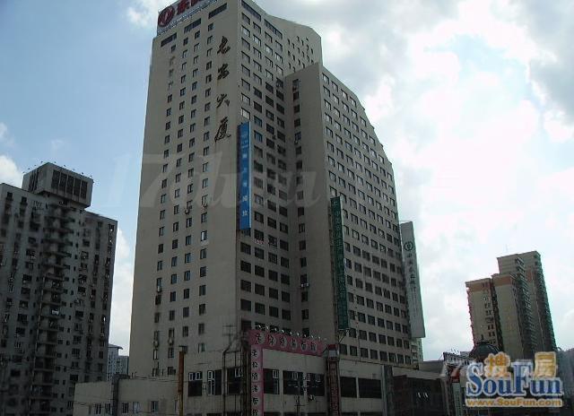 火车站商圈，长安大厦，200平精装修带家具，性价比高！