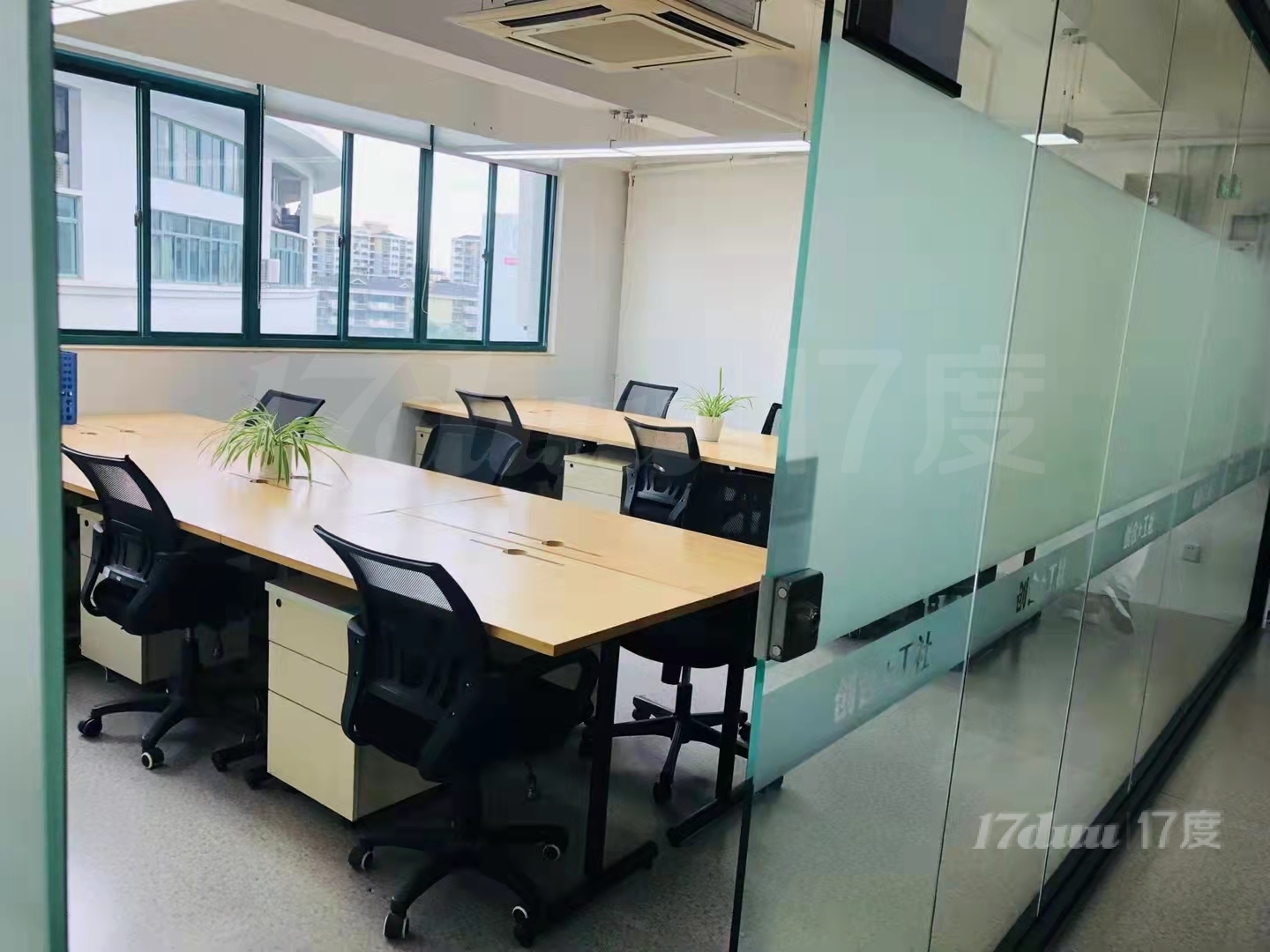 215号线娄山关路地铁口独栋 国企物业170平精装