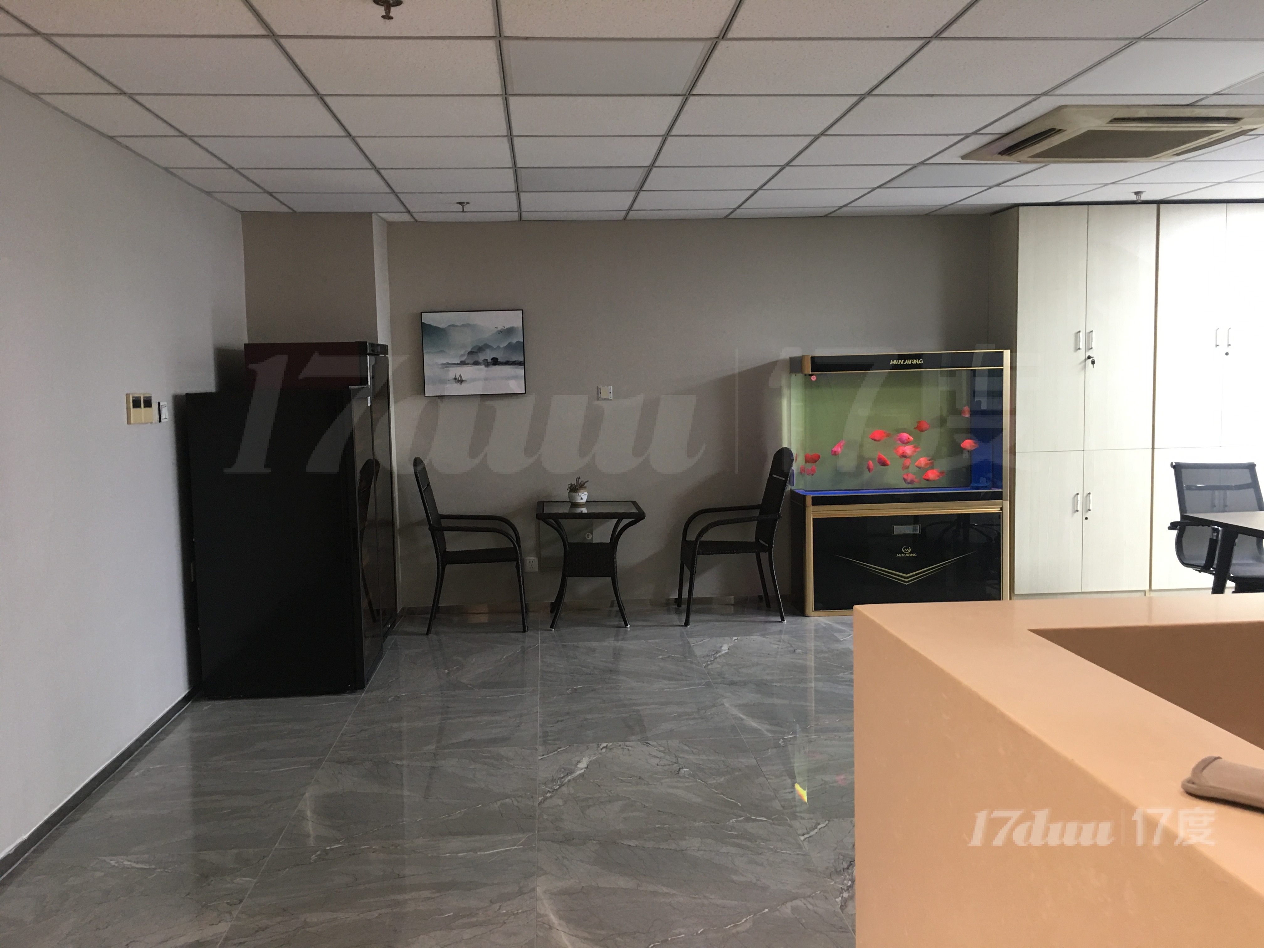 新纪元精装带家具地铁近拎包办公！随时看房!免租特惠!地铁近