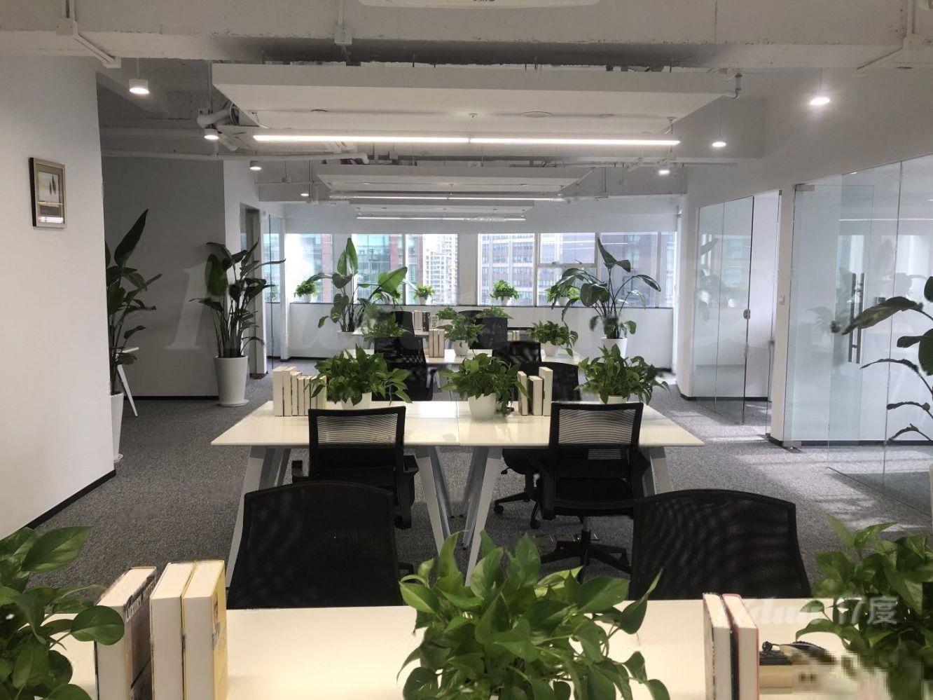 南京西路地铁口，精装小整层出租，可分割，近兴业太古汇会德丰