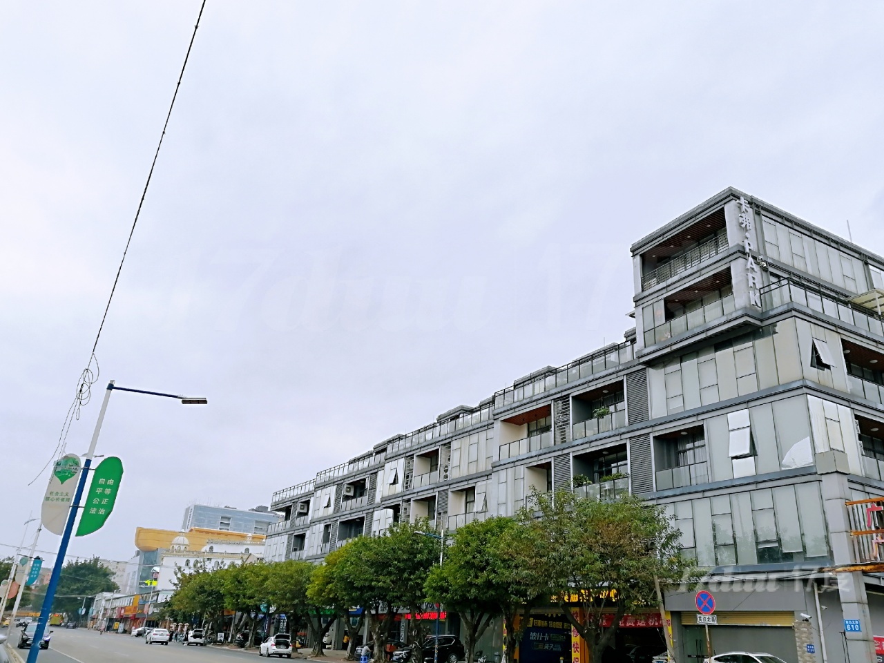 白云大道北 卡弗PARK 连排别墅 带花园阳台