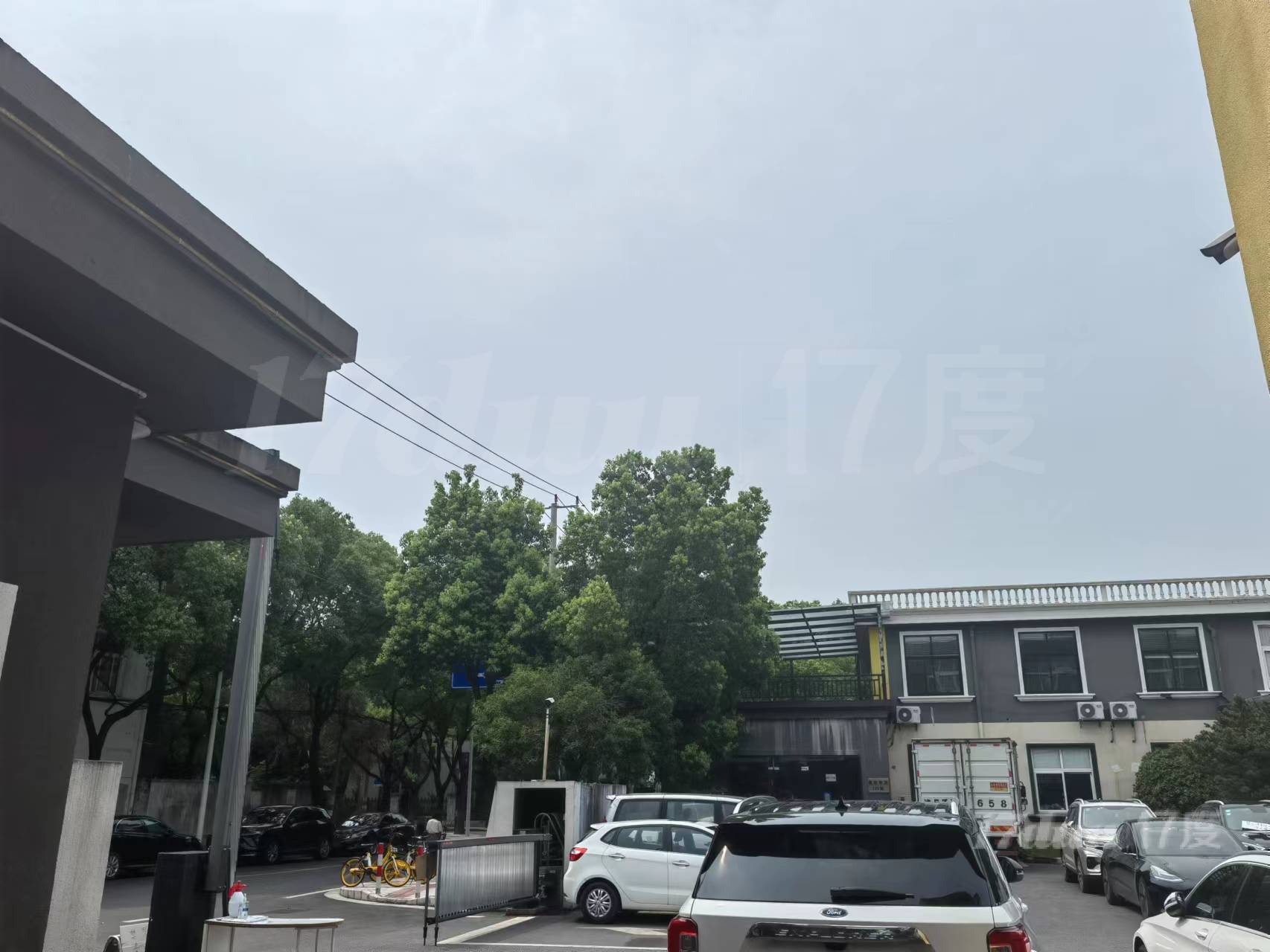 松江九亭九号线附近小面积带独立卫生间