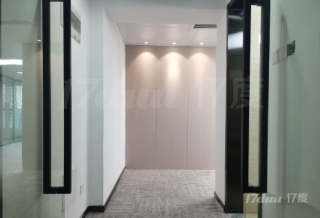 近地铁口，适合教育、办公、直播各行业