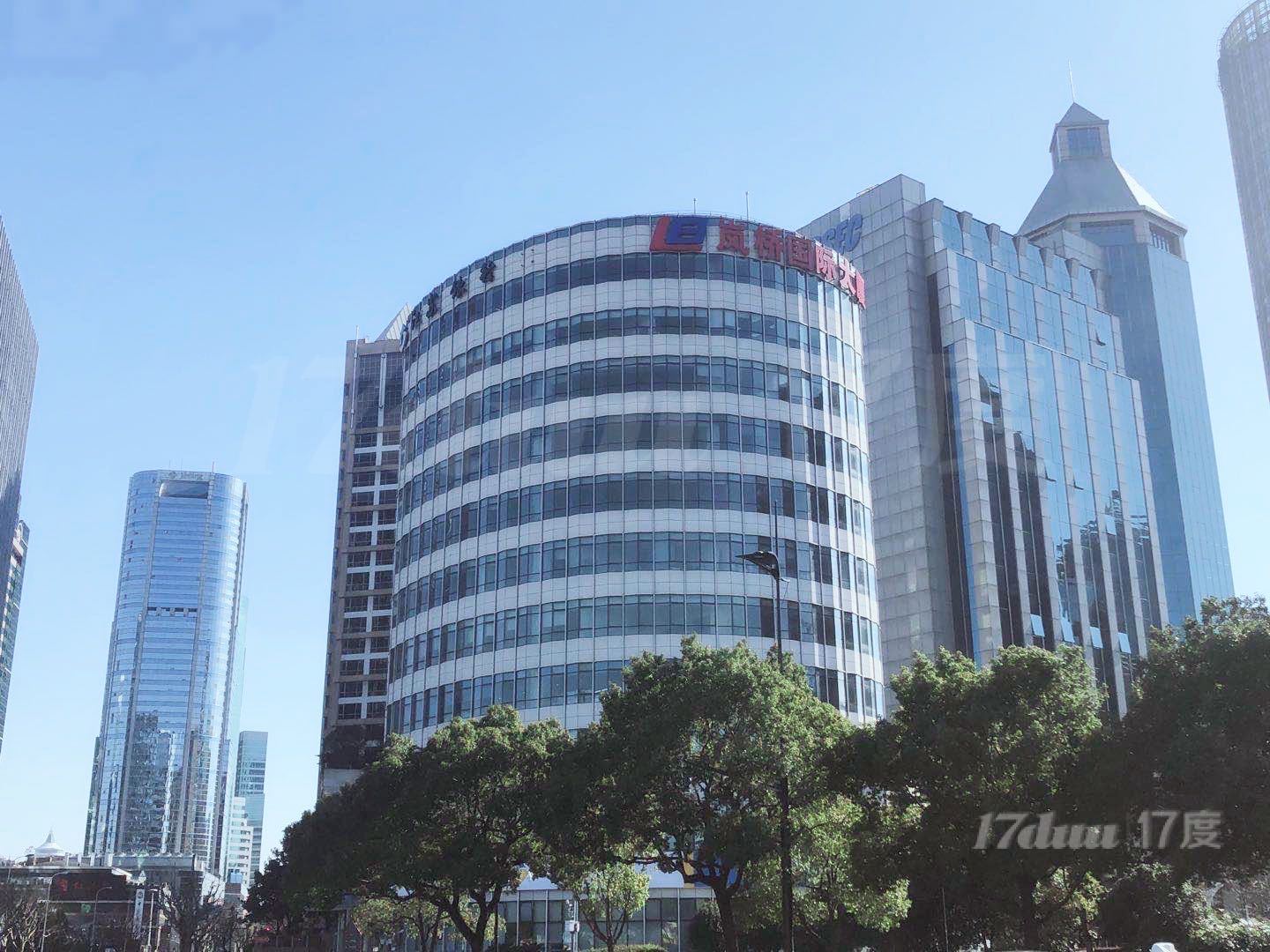 陆家嘴 世纪大道800平整层精装修 拎包入住
