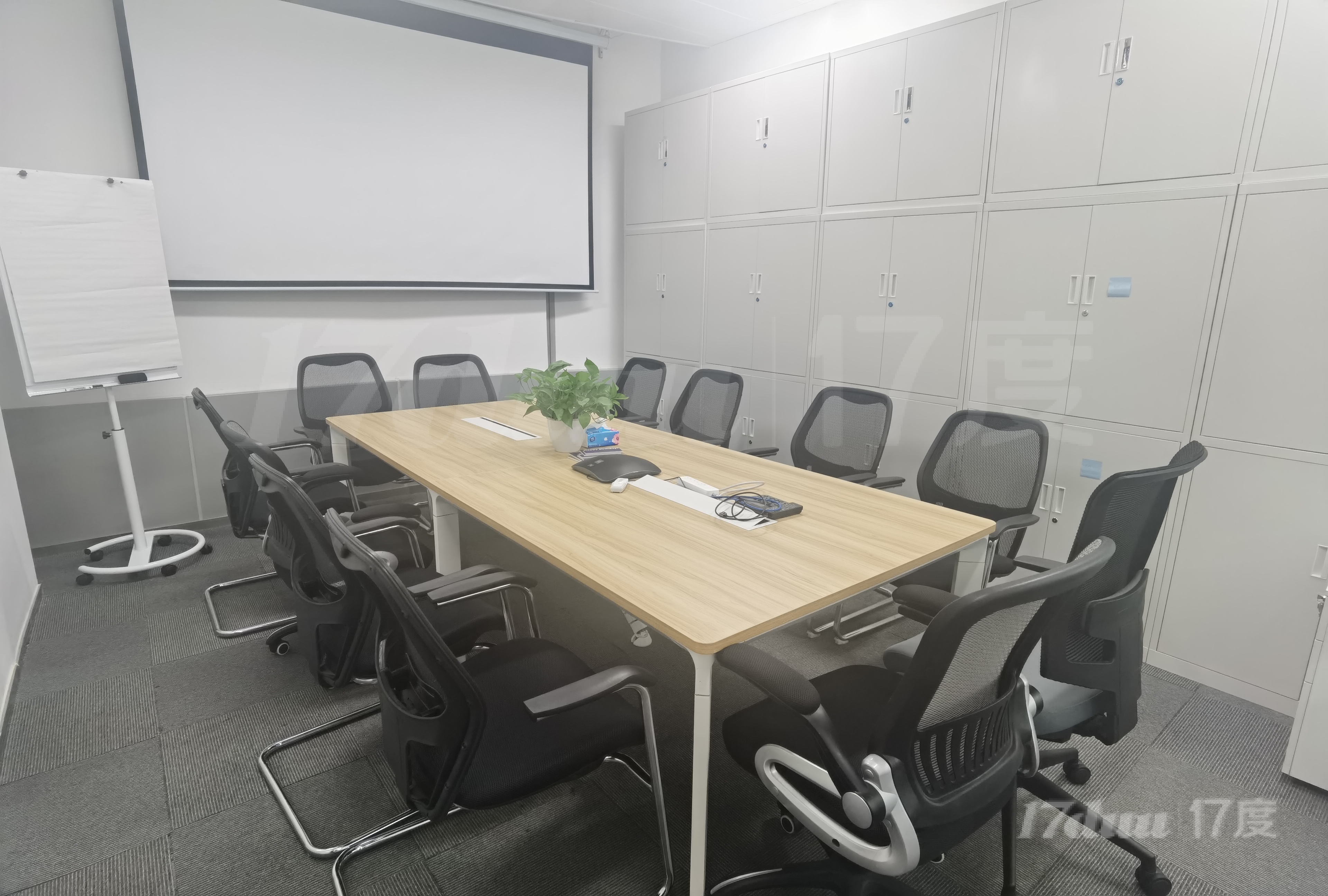 汇银大厦新装修带办公家具 写字楼出租 高区工作室近地铁