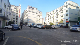 龙岗龙东原房东红本一楼厂房出租