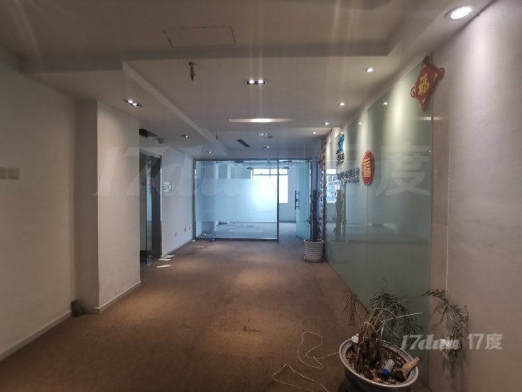 北站商圈  精装修办公室出租 免停车费 外观大气 形象好