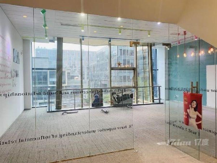 9号线中春路站+112平精装带家具+拎包入驻办公+双面采光