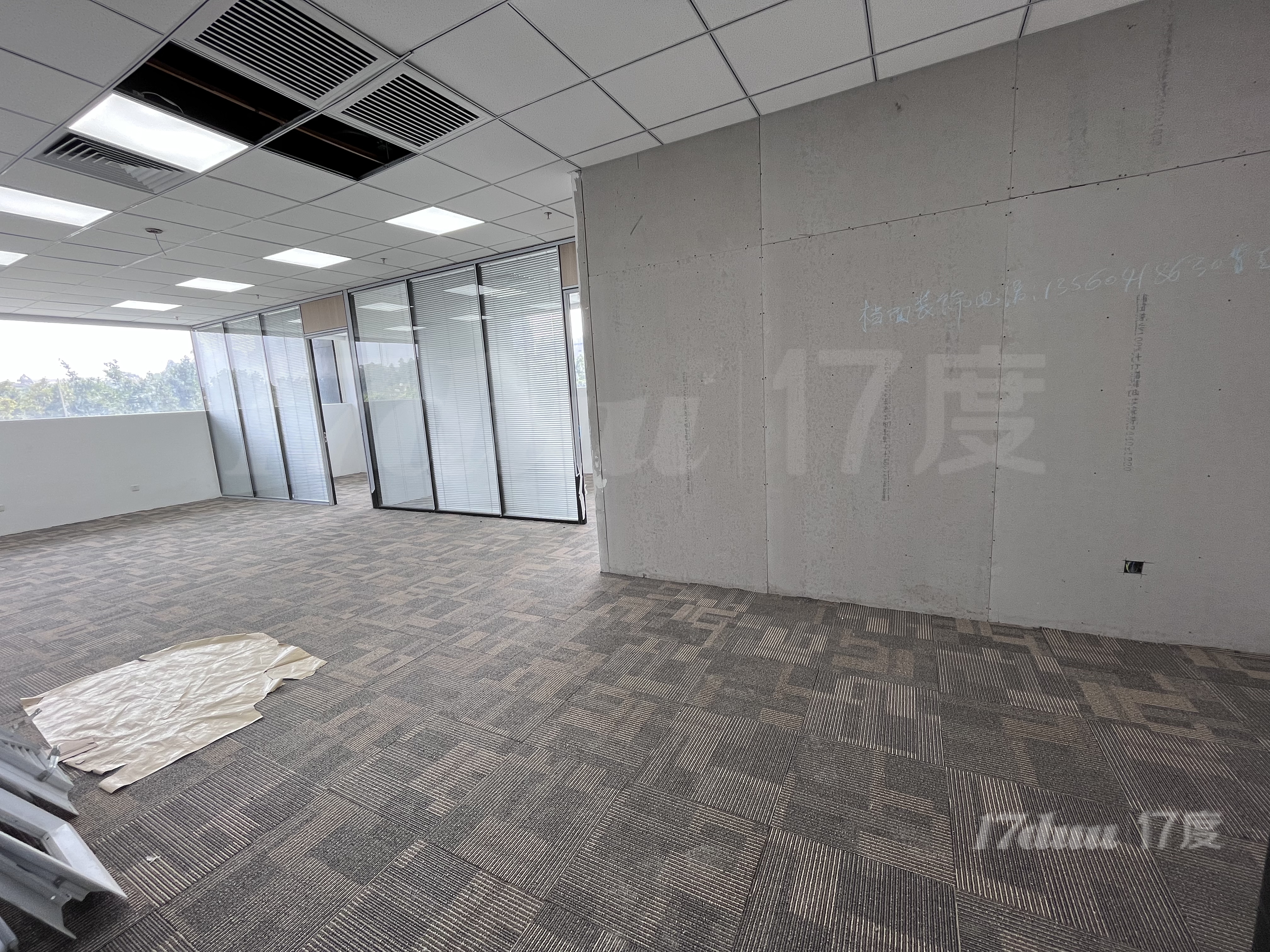 广州办公室出租 科学城广场160方带装修添家具办公