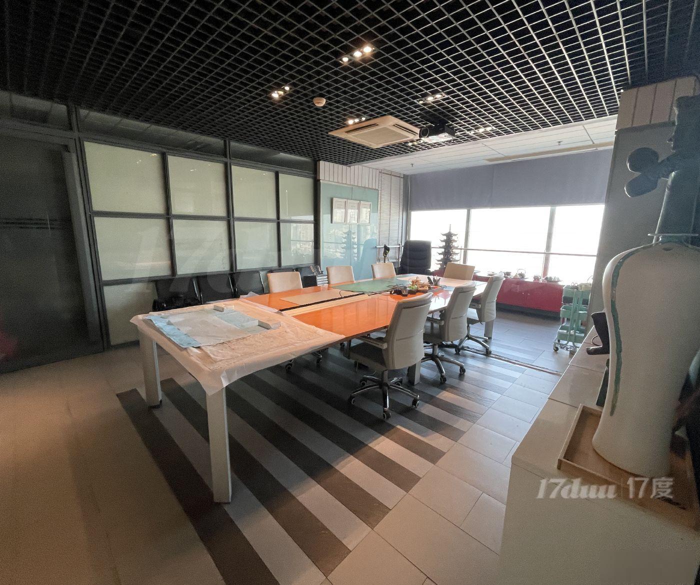 性价比楼盘复旦科技园大厦出租344平精装全配稀缺房源双轨交汇