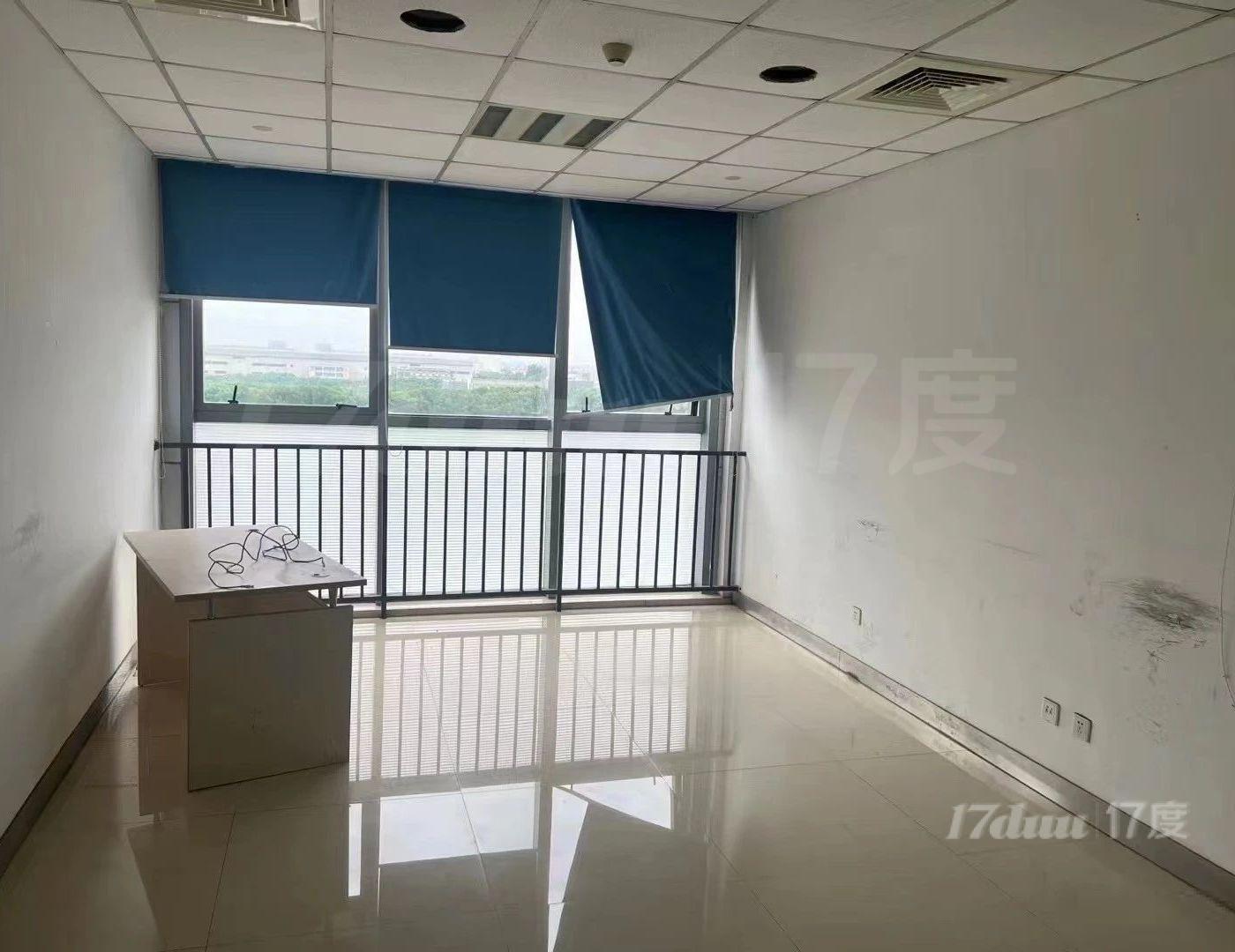园区免费班车14号线封浜站，大小面积均有。