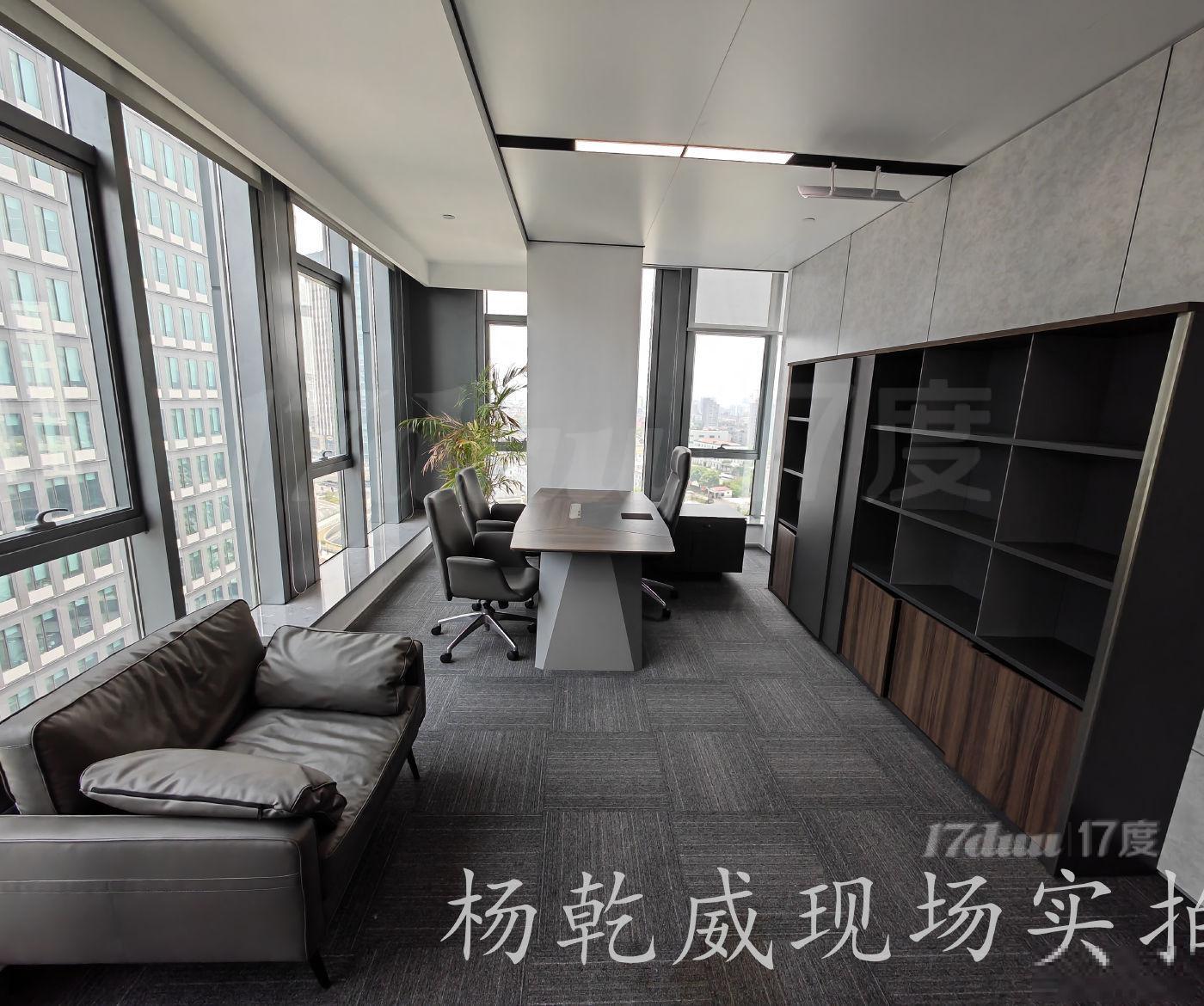 现场实拍，精装家具齐全，空调自控，近尚浦中心国正中心合生汇
