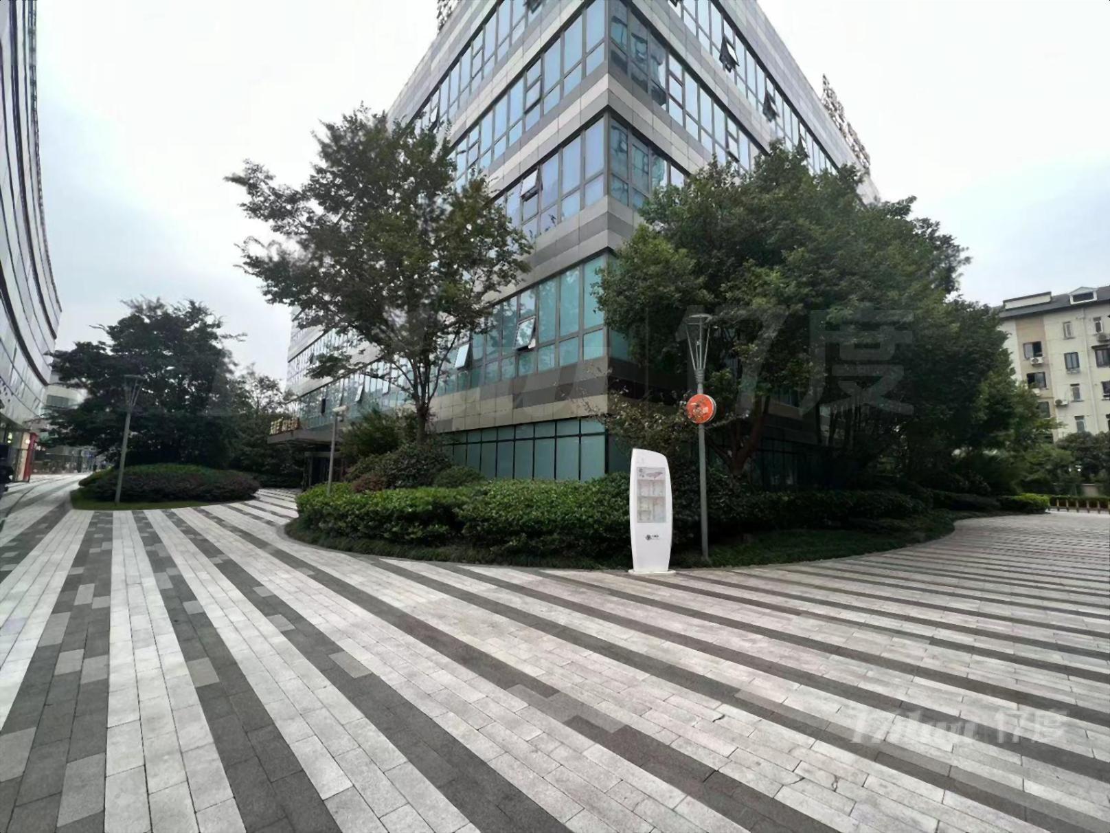 静安大融城 商业综合体落地窗朝南 接待洽谈办公处 精装拎包办