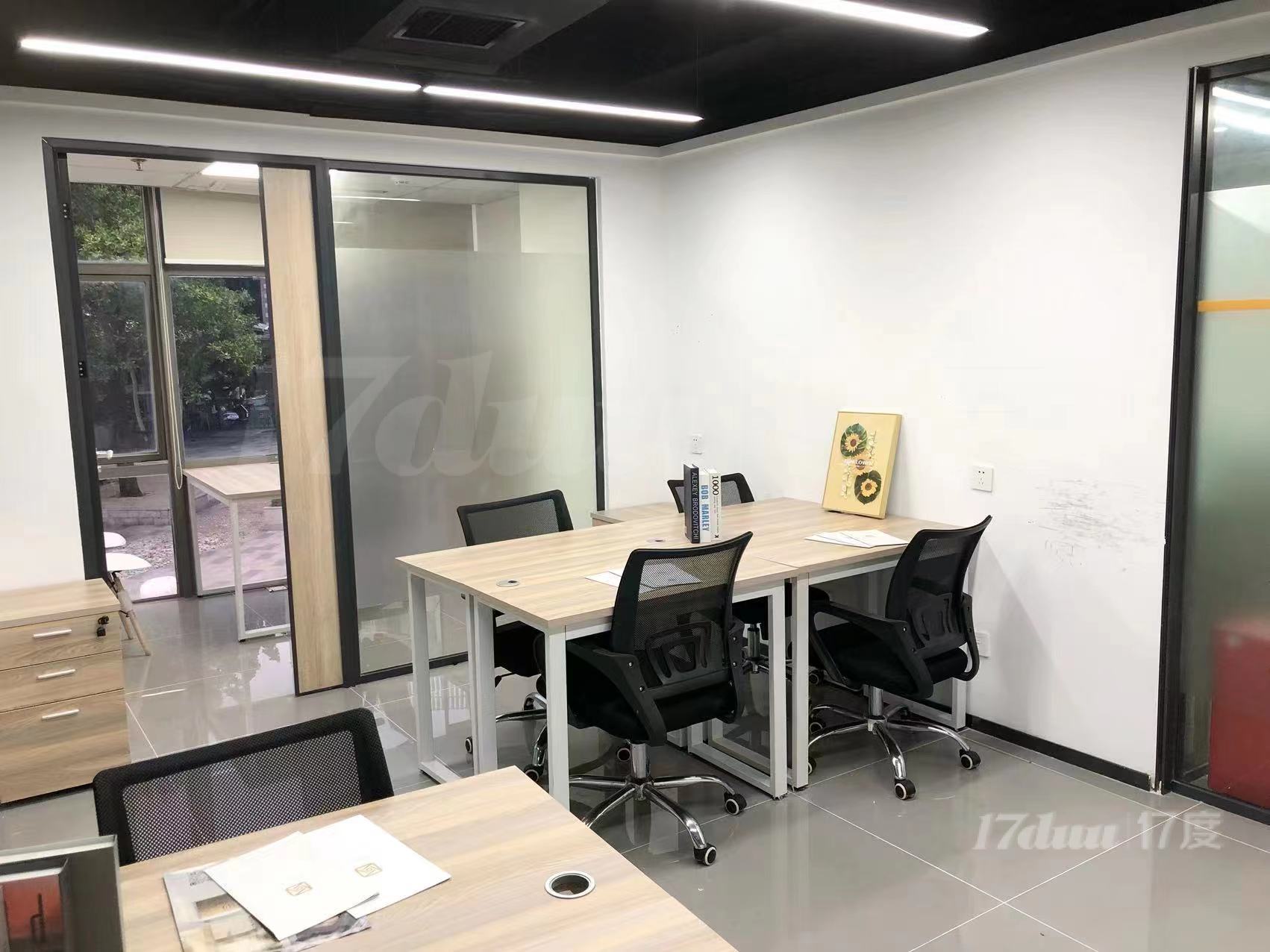 布吉办室出租，拎包办公杂费全包，低至980月！