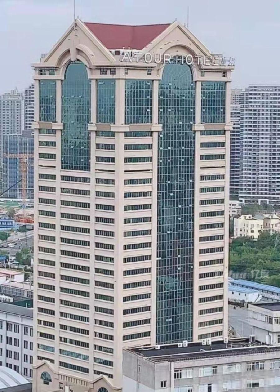 鸿运大厦可定制装修，中宁路地铁站，68至200平户型均有出租