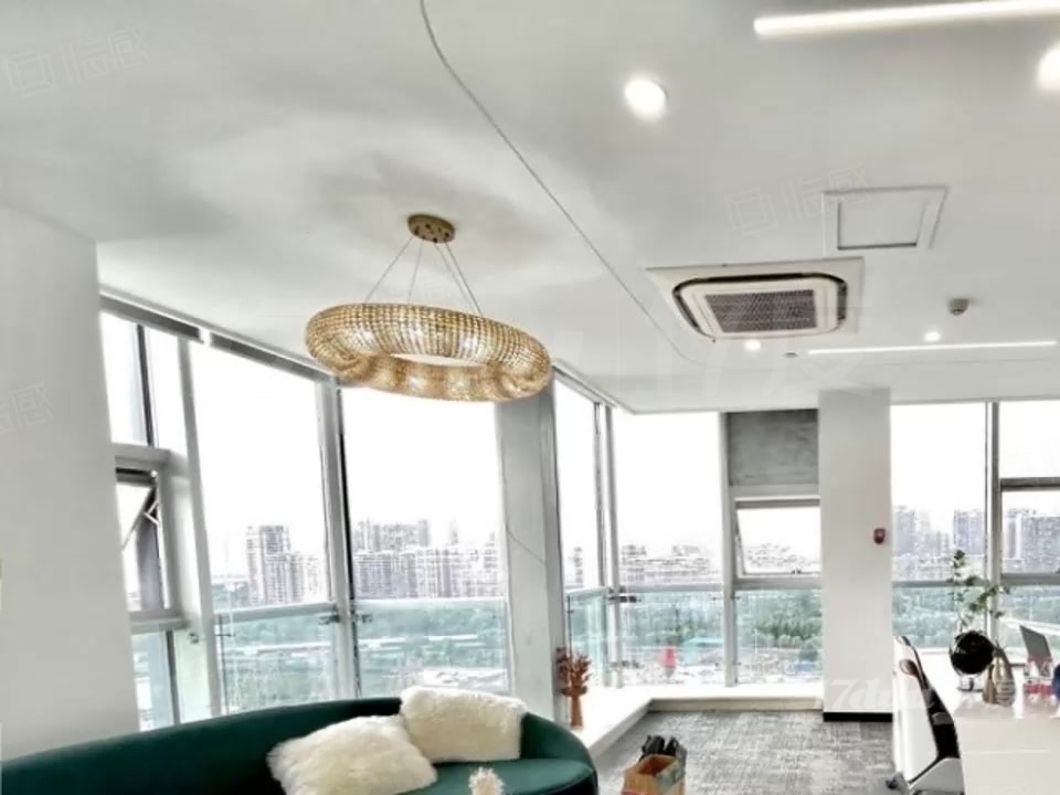 丨经典户型丨随时看房丨中海广场丨超长免租丨落地窗采光