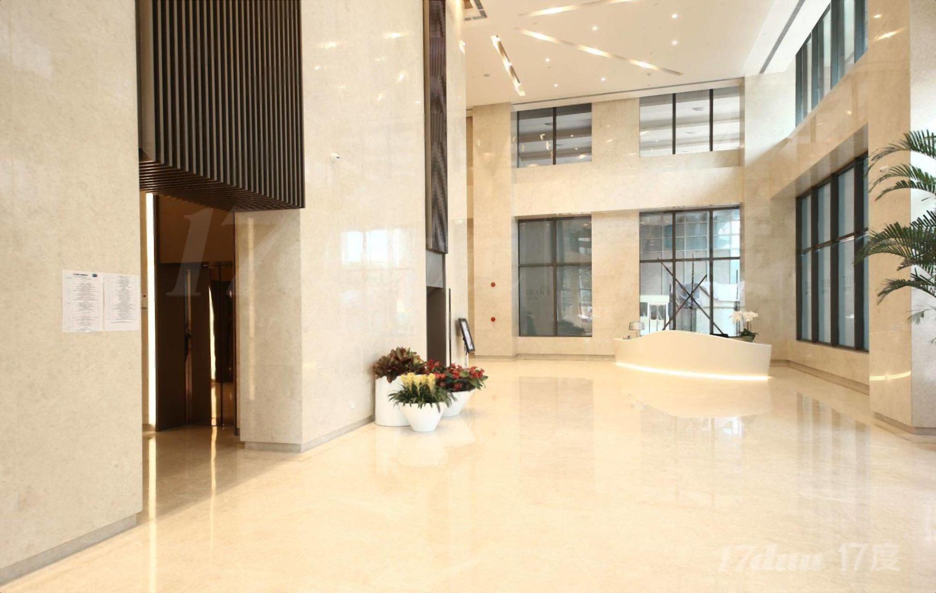 中山公园江苏路商圈，88精装全配可伶包入住
