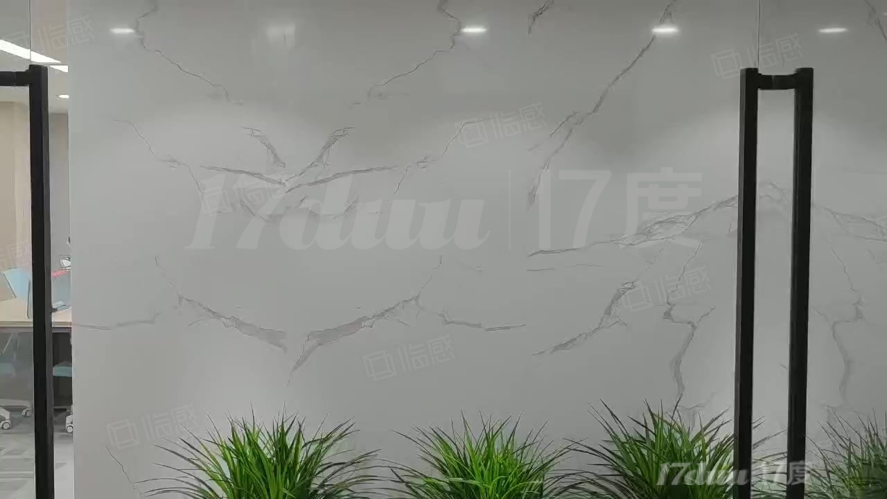 工区方正无浪费，可容纳放16人以上人员办公使用丨精心设计改造