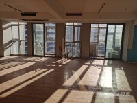 静安寺商圈小整层独立空调高区朝南落地窗，看房有钥匙