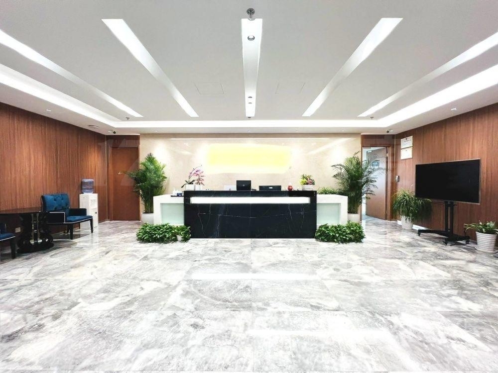 大气前台 免租年后 温特莱精装修 大望路华贸中心 万达金地