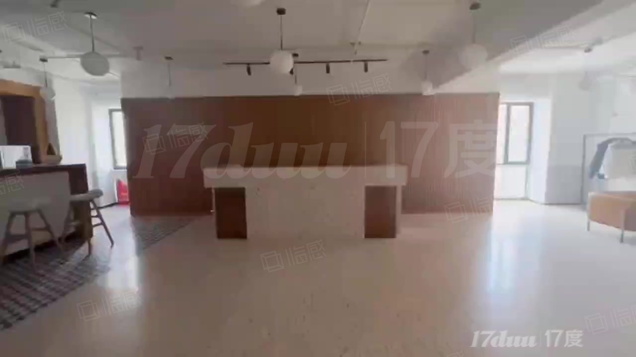 丽泽平安幸福中心 精装修带家具 正对电梯特价出租