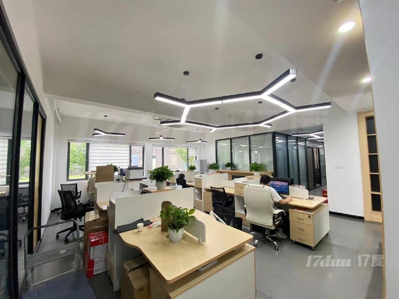 北虹桥新出精装独栋办公室，送露台，13号线金运路站，近虹桥站